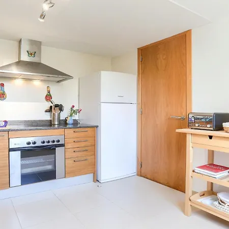 Bellresguard Garden Flat C