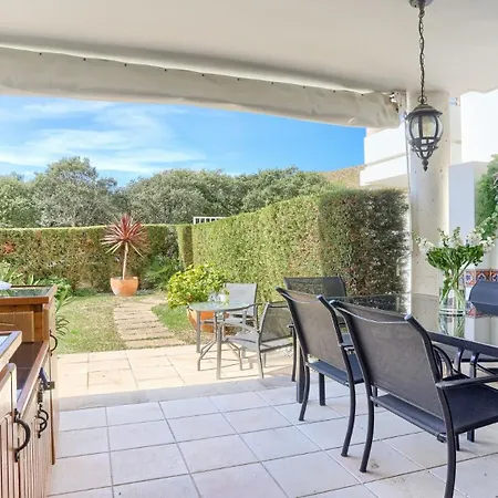 Bellresguard Garden Flat C